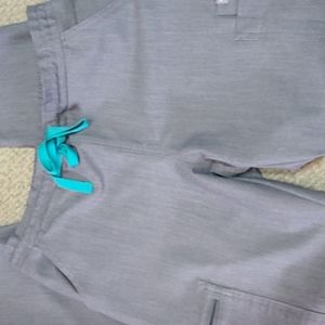 Figs Yola scrub pant in Graphite